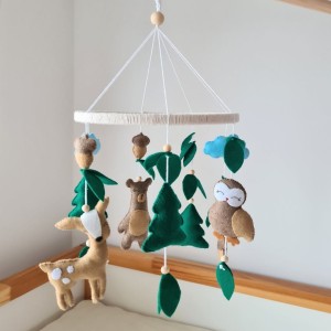 KARUZELA DO ŁÓŻECZKA LEŚNA PRZYGODA - MARMYS FELT STUDIO