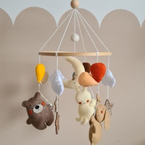 KARUZELA DO ŁÓŻECZKA PODRÓŻ BALONAMI - MARMYS FELT STUDIO