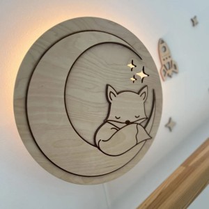 Moonlight Fox drewniana lampka nocna do pokoju dziecięcego 