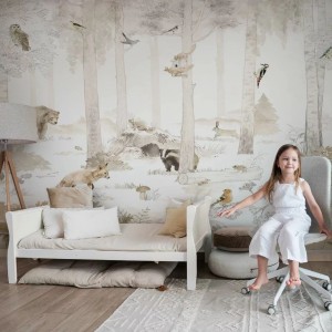TAPETA DLA DZIECKA Z LASEM I ZWIERZĄTKAMI WOODLET FAMILY BEIGE - MALUMI 