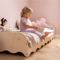 łóżko z falbanką ze skejki do pokoju dziecka(7).jpg