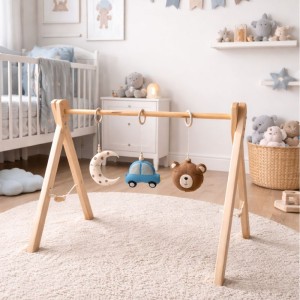 STOJAK EDUKACYJNY Z ZAWIESZKAMI MIŚ AUTO KSIĘŻYC - MARMYS FELT STUDIO