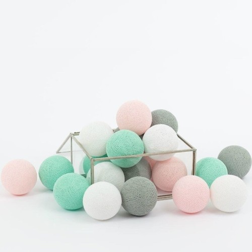 mariposa-cotton-balls (1).jpg