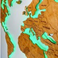 podświetlana mapa świata ze sklejki