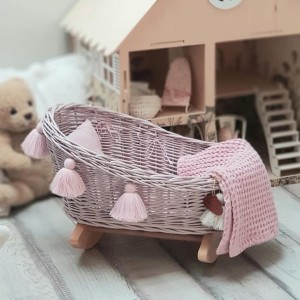 LITTLE DREAMS - WICKER CRADLE FOR DOLLS WITH BEDDING DIRTY PINK