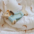 mini lampka piesek w swetrze
