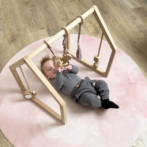 stojak edukacyjny dla dziewczynki babygym