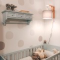 szara lampka ścienna do pokoju dziecka